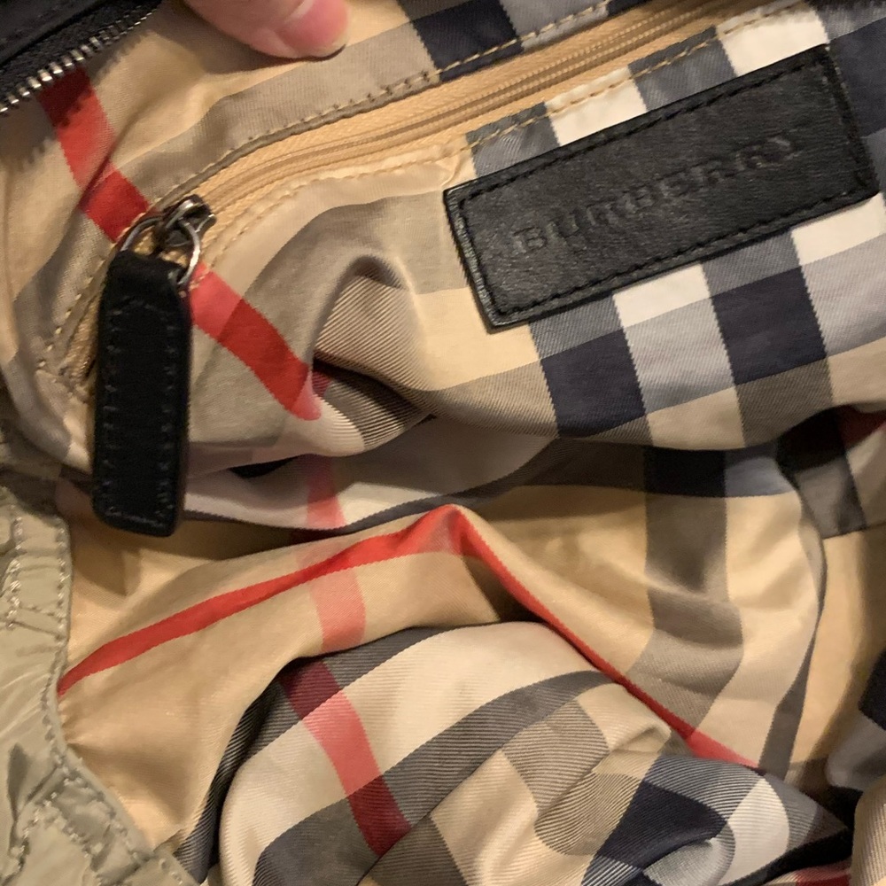 **SOLD** Burberry Buckleigh Nylon black Tote purse - Picture 14 of 16
